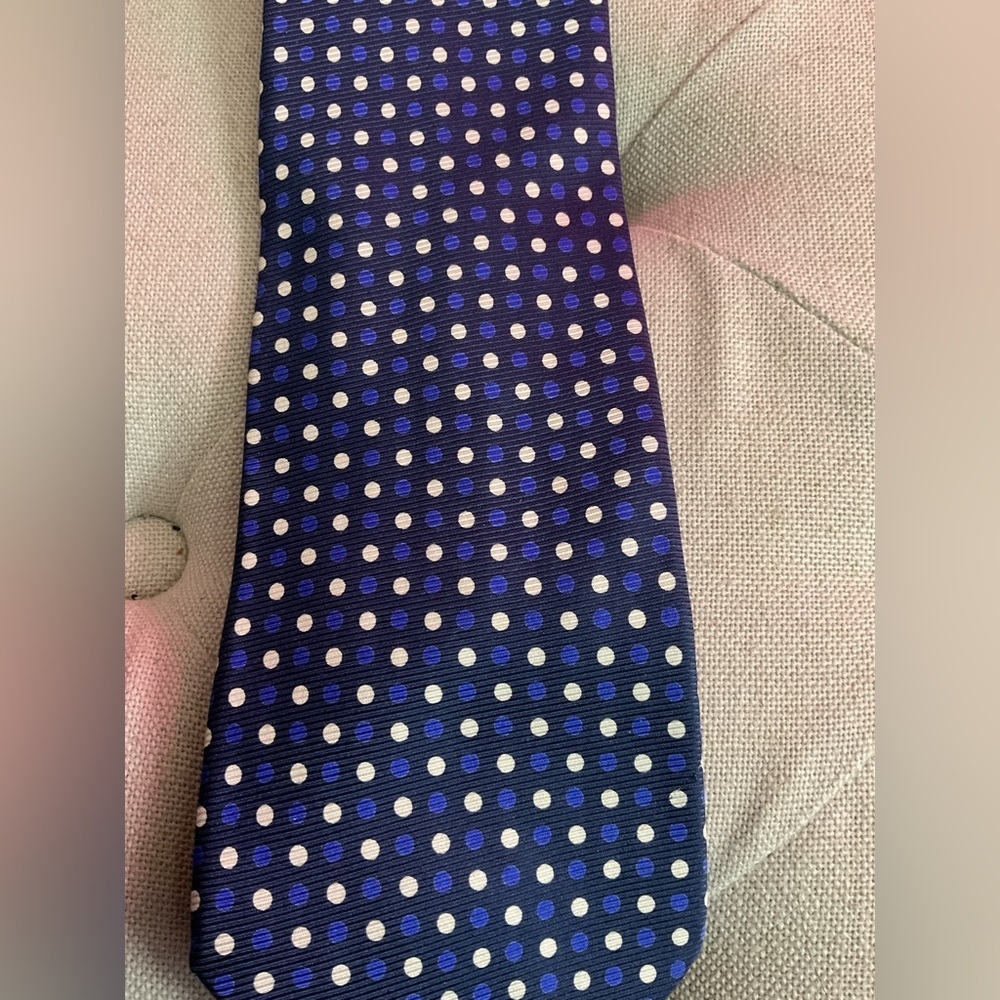 RALPH lAUREN NAVY AND WHITE POLKA DOTS 100. SILK MENS - Picture 3 of 7